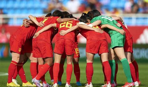 12-2！中国女足强势横扫亚洲赛场，姑娘们的倔强，触动了贾秀全|中国女足|贾秀全|姑娘_新浪新闻