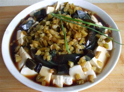 【凉拌皮蛋豆腐的做法步骤图，怎么做好吃】caol的美味食光_下厨房