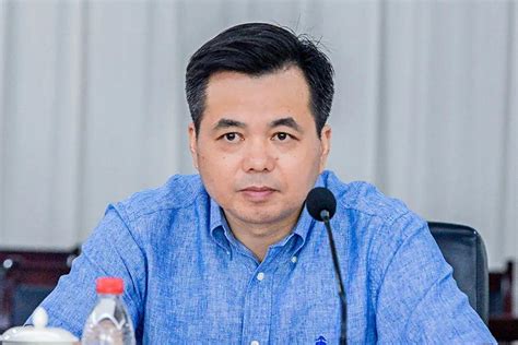 乐清市委副书记、市长徐建兵调研人民电器集团
