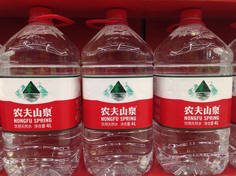 国产矿泉水，到底哪一款值得“再来一瓶”_饮用水_什么值得买