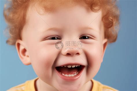 可爱的欧美男孩女孩感觉萌萌哒图片