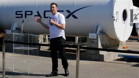马斯克：SpaceX 海上发射平台最早明年投入使用 _每日快讯_科技头条_砍柴网