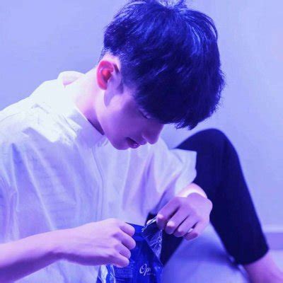 非主流紫色qq头像