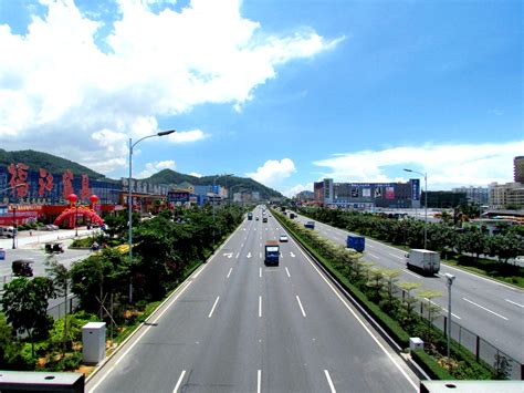 湖南顺天建设集团有限公司 - 郴州107国道项目