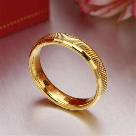 黄金戒指怎么戴时尚 黄金戒指编绳子的编法图解 – 我爱钻石网官网