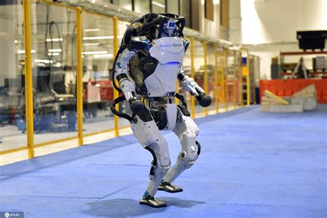 2020国际自主智能机器人大赛开幕_京报网