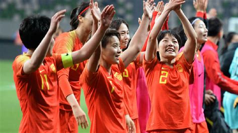 中国女足夺冠！| 2022年女足亚洲杯的半决赛点球大战到决赛绝杀 - 微文周刊