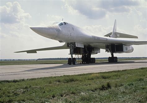 俄罗斯图-160 PK美国B-1B，俄国防部：俄轰炸机胜！