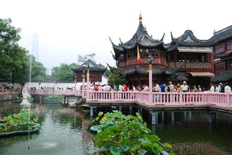 上海豫园和城隍庙是一个地方的吗 距离多远_旅泊网