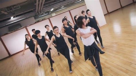 抖音舞蹈《恋爱达人》舞蹈教学 镜面动作分解_腾讯视频
