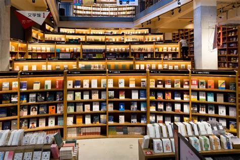 黄金书屋第二家书店设计完全场景化_书店设计，打破传统，演绎空间价值