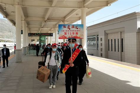 国内首个"十字型"站厅布局 高铁长沙西站设计图曝光_湖南频道_凤凰网