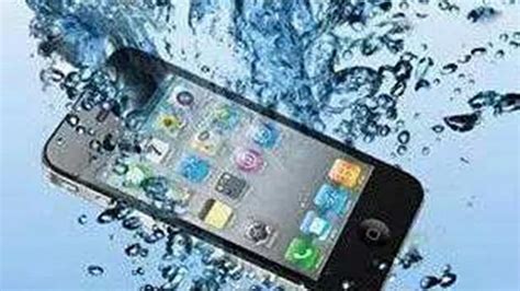 iPhone手机掉水里怎么办？福州苹果维修点告诉你手机进水的处理方法 | 手机维修网