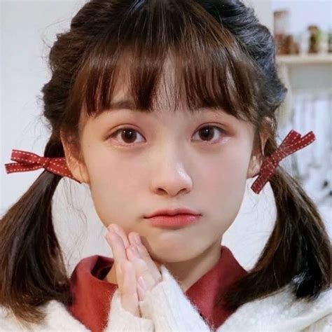 女生头像温柔双马尾