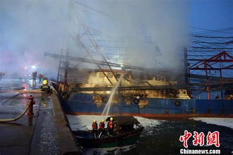 广西北海一渔船凌晨起火 南沙作业计划被搁置_新闻中心_中国网