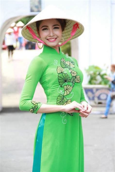 好可爱的越南美女甜甜的让人回想起初恋滋味
