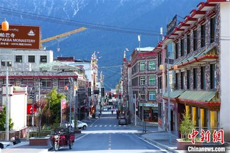 尼泊尔“4·25”地震5周年 中尼边境小镇吉隆旧貌换新颜 - 西藏在线