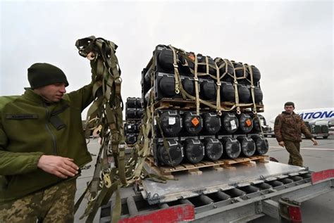 乌官员爆料：乌反攻计划失败，西方武器支援不给力，乌军兵源不足|乌克兰|武器|俄罗斯_新浪新闻