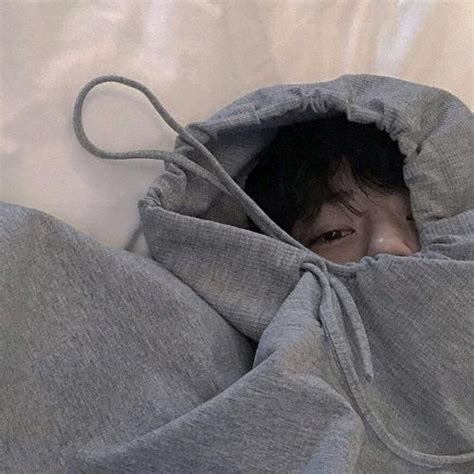 女生温柔看男生头像