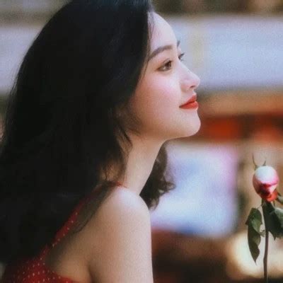 复古风搭配港味女生头像