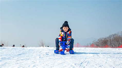 冬天带娃玩雪去！超好玩的极光冰雪世界就在天津伊甸园～|天津_新浪新闻