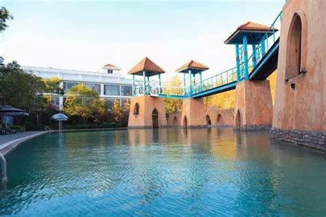 天然温泉哪里最好 中国最著名的十大温泉推荐_旅泊网