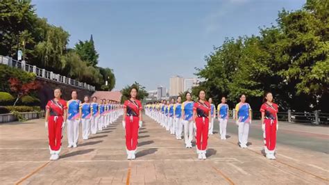 #中国梦之队快乐之舞第二十三套健身操 第五节 三步运动 #享受跳舞带来的乐趣
