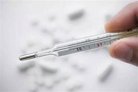 给宝宝测量体温，到底哪种体温计最靠谱？ - 家核优居