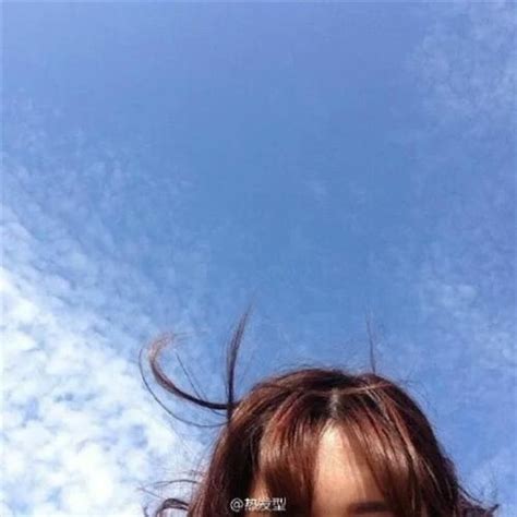 蓝天甜美女生头像