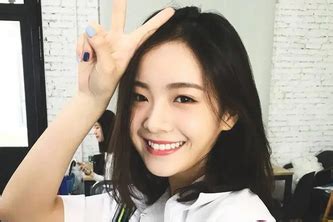 李庚希图片