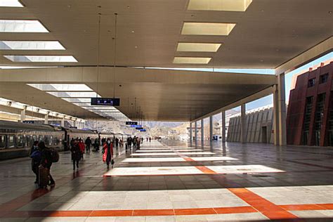 拉萨火车站——崔愷_建筑设计_中国装饰混凝土网