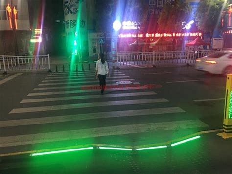 红绿灯智能发光斑马线行人过街系统 - 深圳市创晟光电技术 - 九正建材网