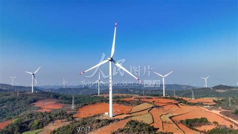 云南弥勒：我国单机容量最大山地风电项目并网发电-人民图片网