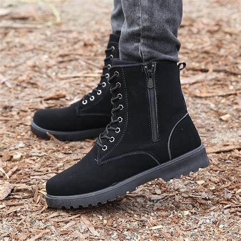The Fashionable Boots of the Year: Combining Style and Comfort