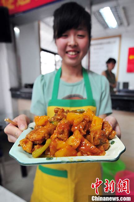 福州免费培训大学生做“暑期保姆” 首批近半是男生 - 视点聚焦 - 福建妇联新闻