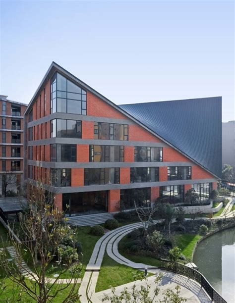 上海松江名企艺术产业园区 建筑设计 / 创盟国际 | 特来设计