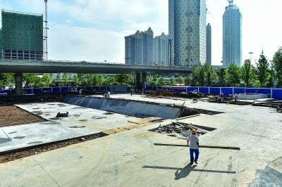 武汉：岳家嘴地铁站增设6个进出口方便市民进出站_湖北频道_凤凰网