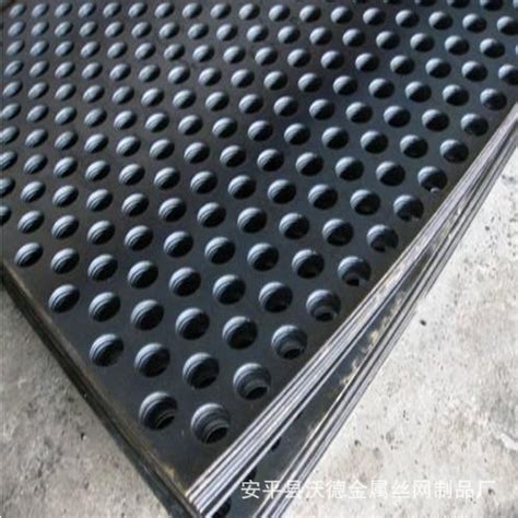 冲孔钛网板厚0.5mm圆孔直径1mm、2mm、3mm、4mm、5mm孔距3mm钛板冲孔网厂家订制不限数量