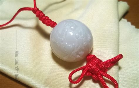 为庆祝妈妈生日用菩提根雕的珠子 就叫吉祥如意珠吧 哈哈|手工艺|其他手工|源源物语 - 原创作品 - 站酷 (ZCOOL)