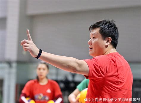 全员集结！上海女排新年首练，阵容齐整剑指全运会金牌|上海女排|全运会|阵容_新浪新闻
