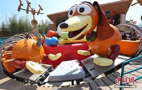 上海迪士尼“玩具总动员”主题园区开幕_坪山新闻网