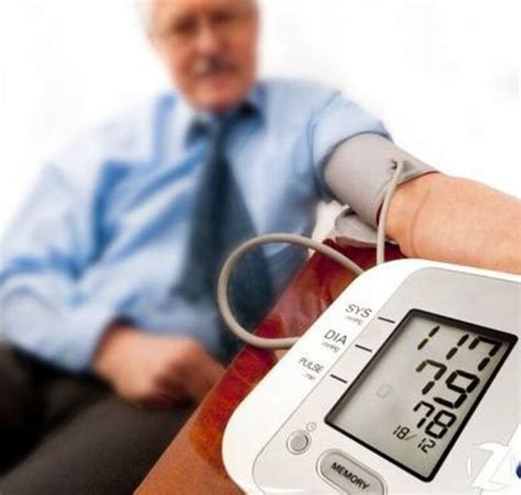 各年龄段血压的正常值参考表，靠谱吗？ 健康科普