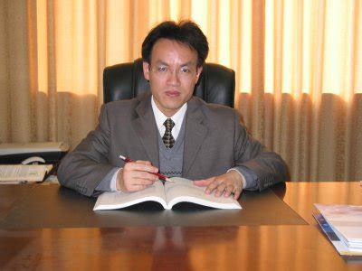 张国平(教授)-华中师范大学物理科学与技术学院