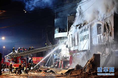 哈尔滨仓库大火已持续13小时 3名消防战士被烧死_社会新闻_南方网