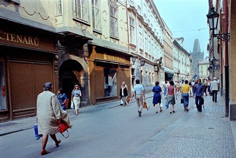 老照片：1980年的捷克 - 派谷照片修复翻新上色