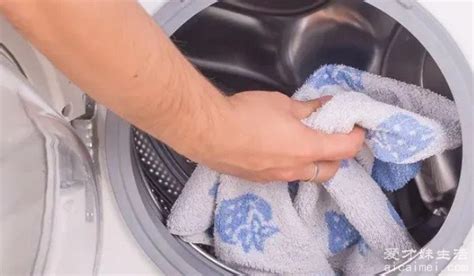 如何清洗洗衣机内部的污垢-知修网