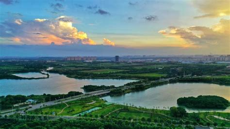 锡山(上海)离岸创新中心揭牌,总投资453.9亿元14个项目集中签约