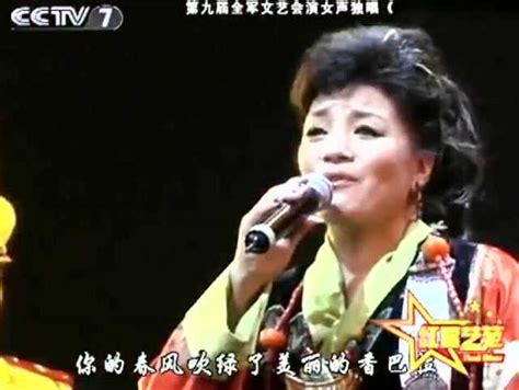 《天路》的原唱巴桑，竟现场演唱藏语歌曲，堪比天籁