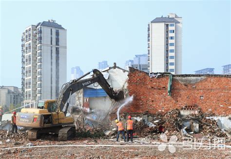城市发展中的拆迁房高清图片下载-正版图片500739454-摄图网