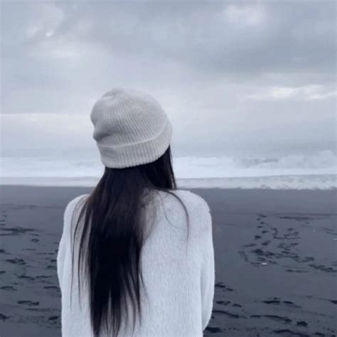 头像不露脸甜美女生动漫